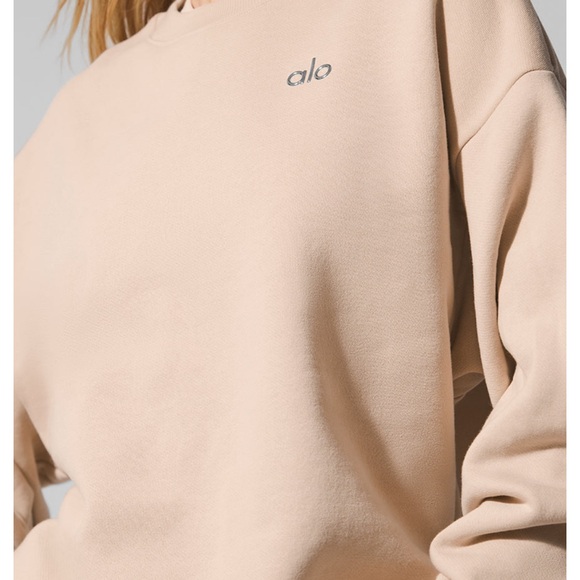 ALO Yoga Tops - ALO Yoga Women's Cream Sweatshirt
